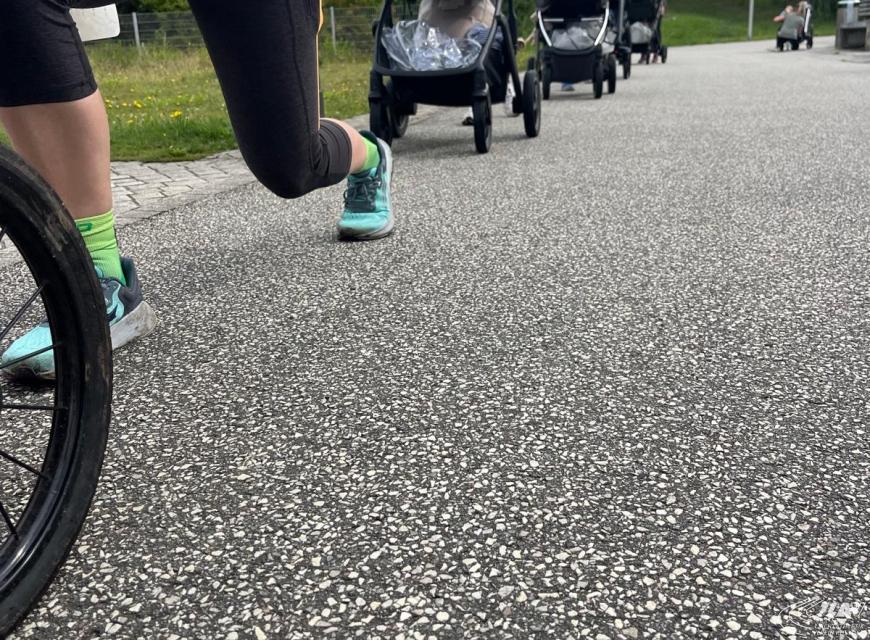 Momletics